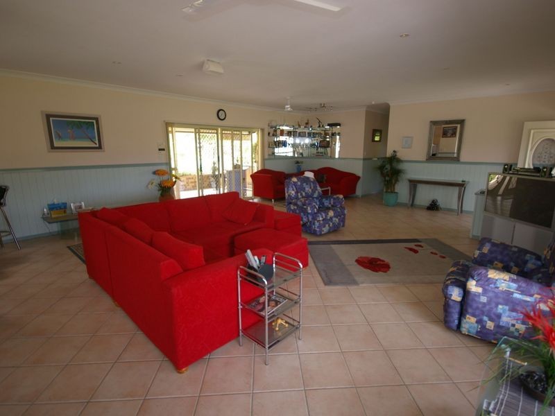 2-6 Flaxton Court, Ningi QLD 4511