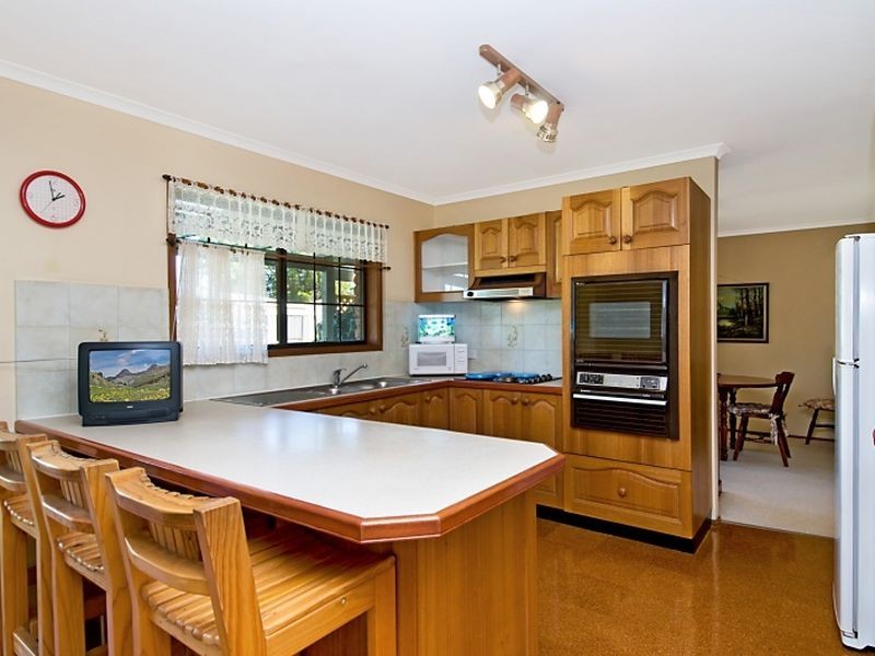 5 Quail Street, Bribie Island QLD 4507