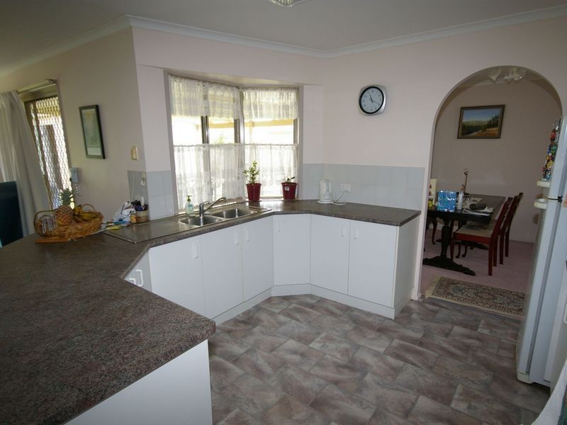 39 Coolgarra Avenue, Bongaree QLD 4507