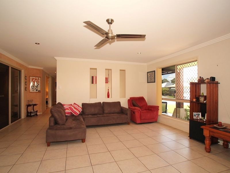 5 Sellens Court, Ningi QLD 4511