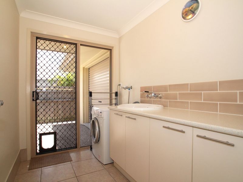 5 Sellens Court, Ningi QLD 4511