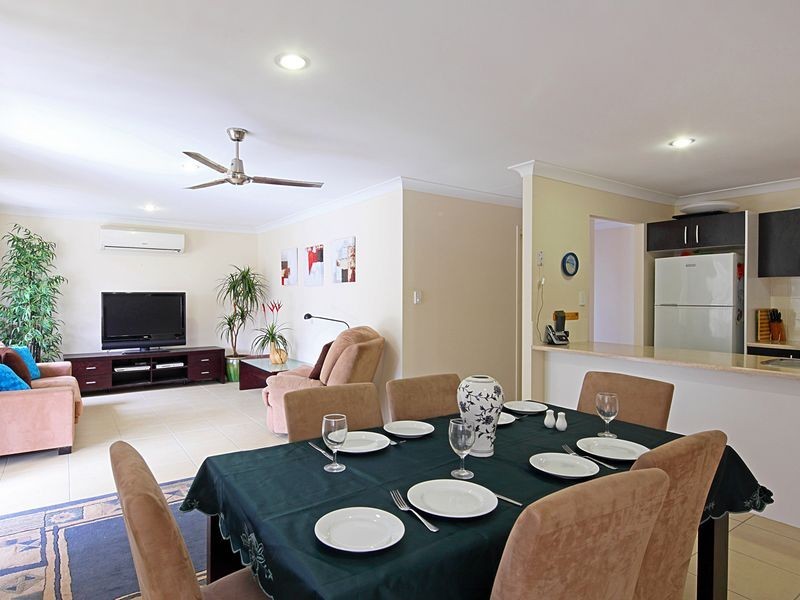 8 Dixon Court, Beachmere QLD 4510