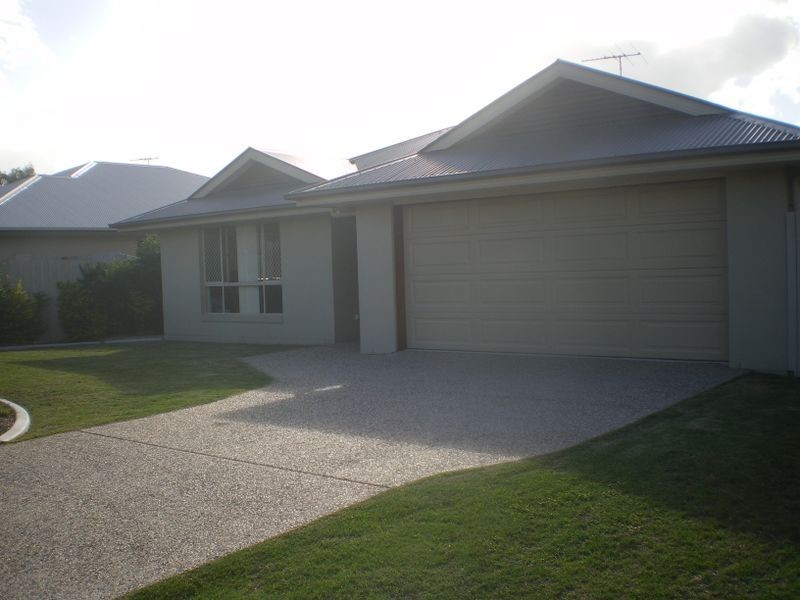 Sandstone Point QLD 4511