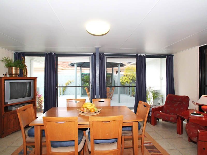 5 Albatross Court, Banksia Beach QLD 4507