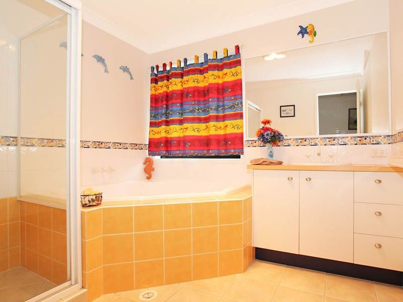 5 Albatross Court, Banksia Beach QLD 4507