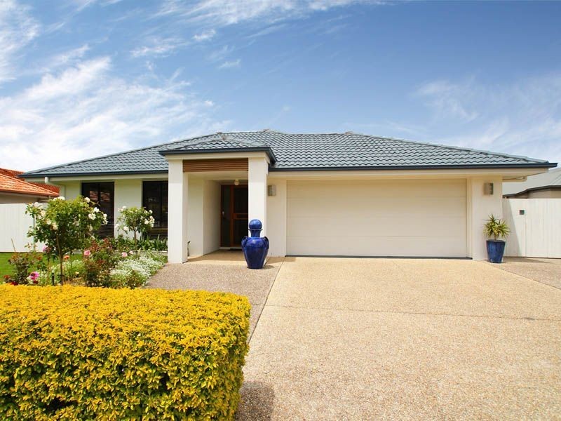 5 Albatross Court, Banksia Beach QLD 4507