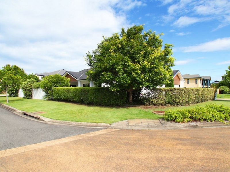 19 Kakadu Circuit, Banksia Beach QLD 4507