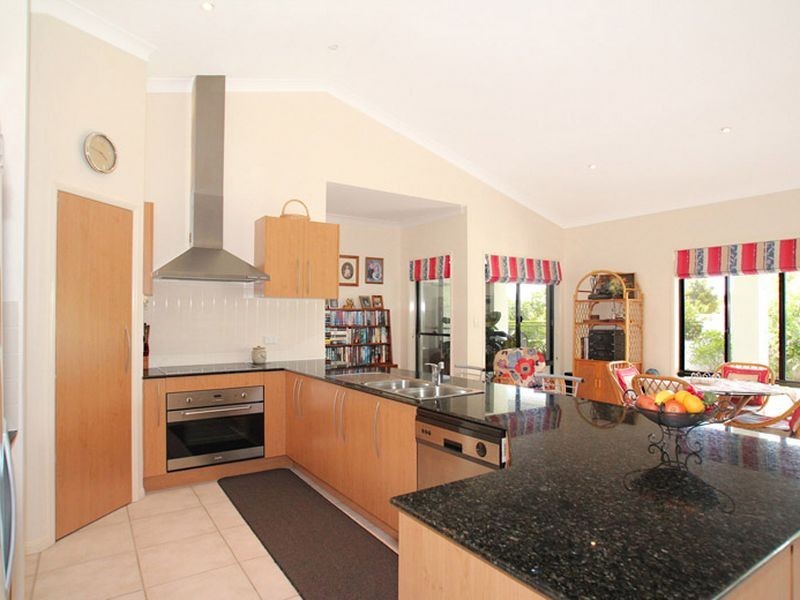 19 Kakadu Circuit, Banksia Beach QLD 4507