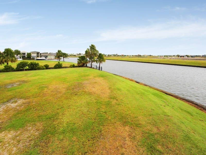 58 North Point, Banksia Beach QLD 4507