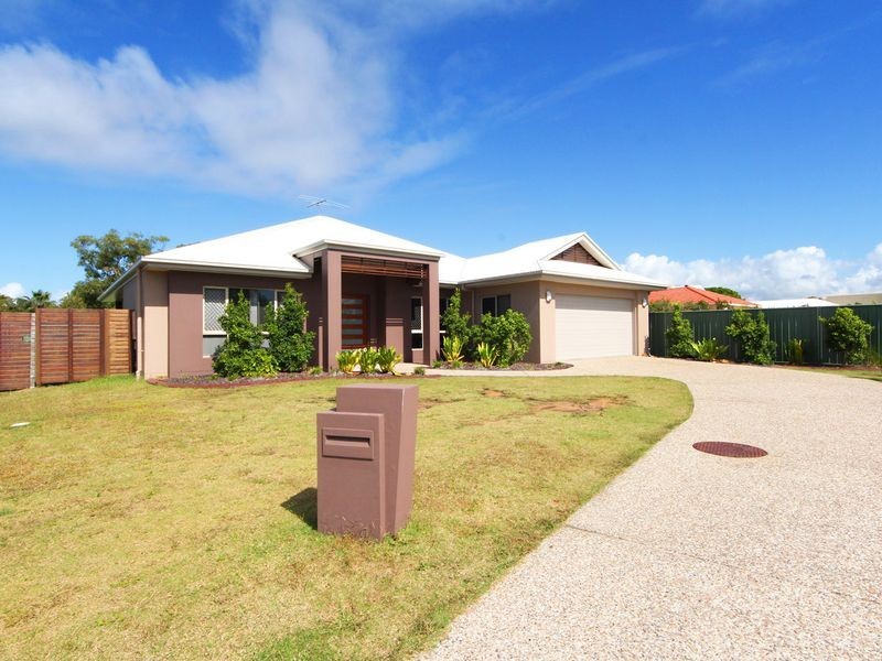 27 Pectoral Place, Banksia Beach QLD 4507
