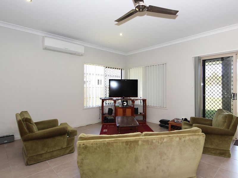 27 Pectoral Place, Banksia Beach QLD 4507