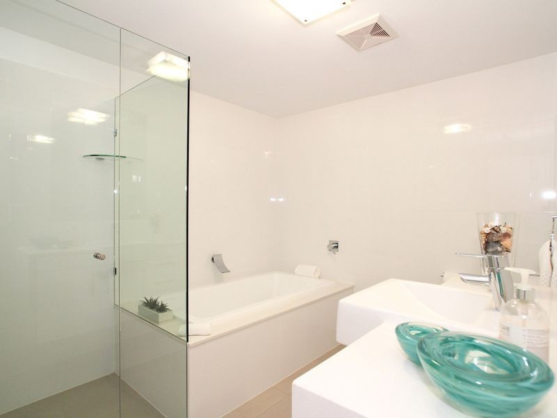 8/8 Spinnaker Drive, Sandstone Point QLD 4511