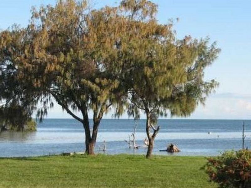 Sandstone Point QLD 4511