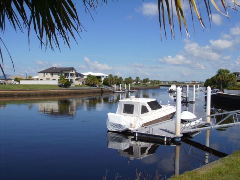 84 Cosmos Avenue, Banksia Beach QLD 4507