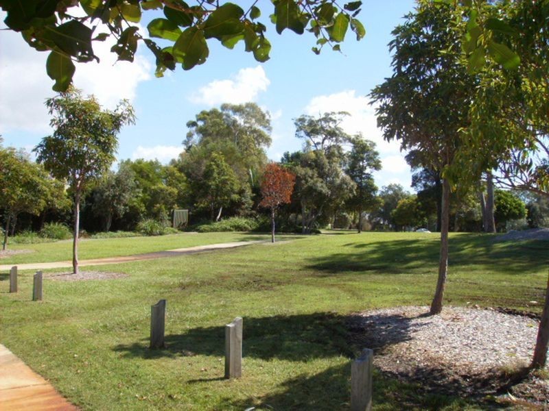 84 Cosmos Avenue, Banksia Beach QLD 4507