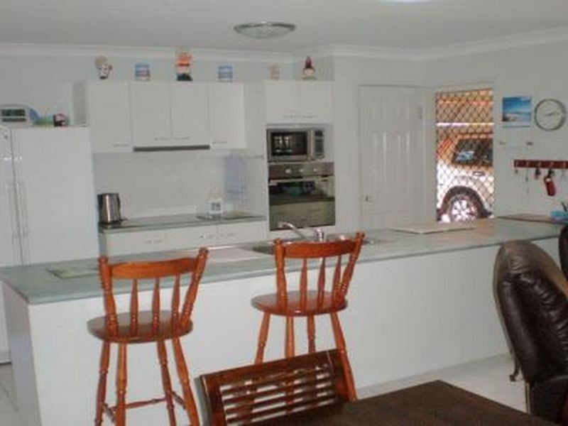 3 Dixon Court, Beachmere QLD 4510