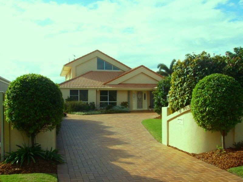 56 Pacific Drive, Banksia Beach QLD 4507
