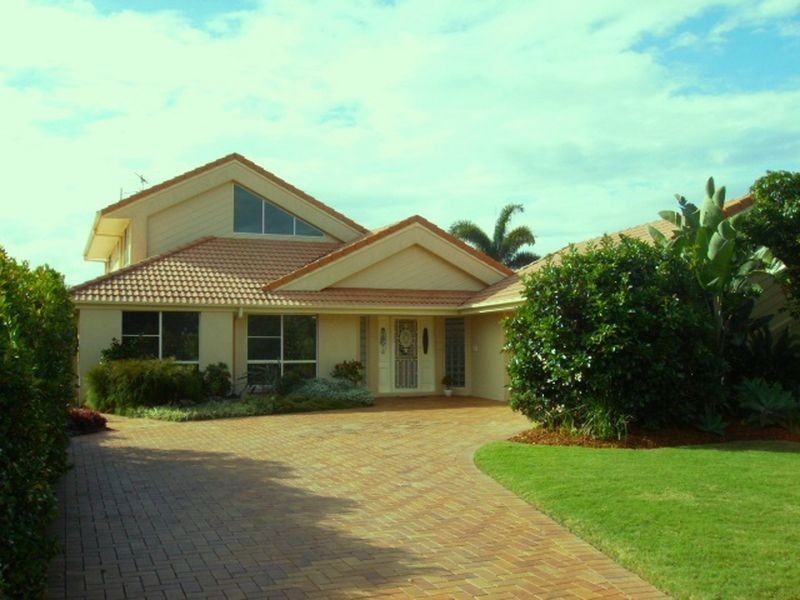 56 Pacific Drive, Banksia Beach QLD 4507