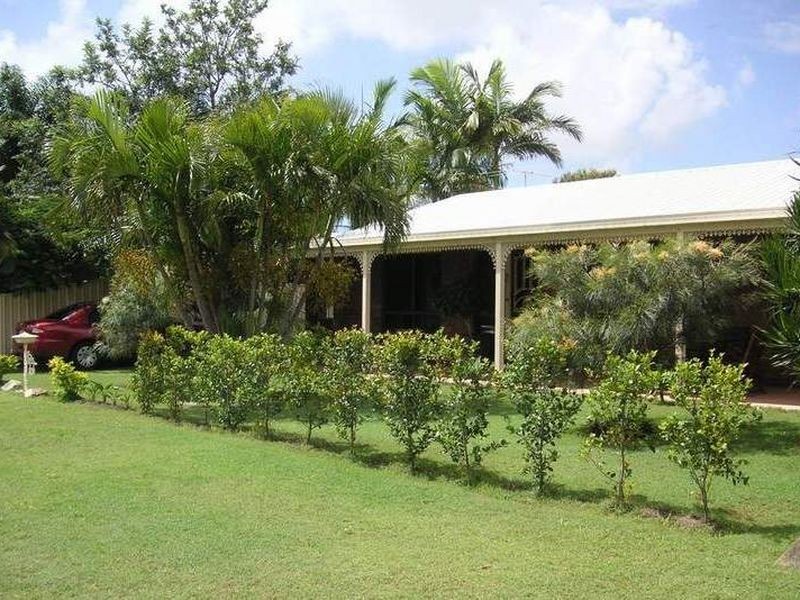 21 Hawaii Crescent, Banksia Beach QLD 4507