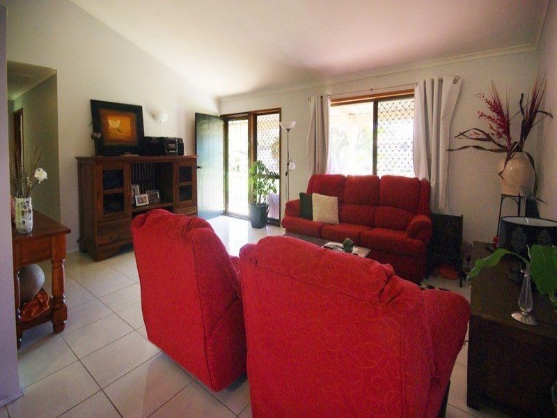 21 Hawaii Crescent, Banksia Beach QLD 4507