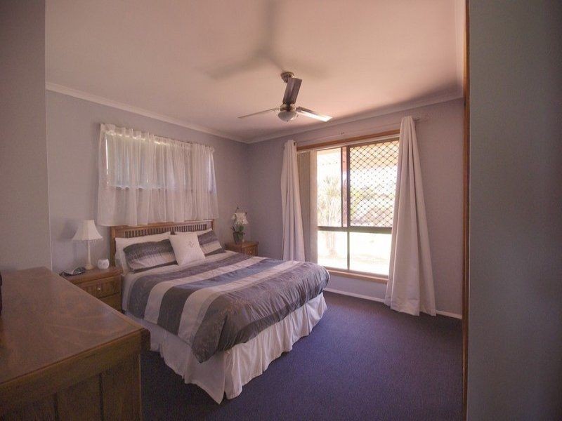 21 Hawaii Crescent, Banksia Beach QLD 4507