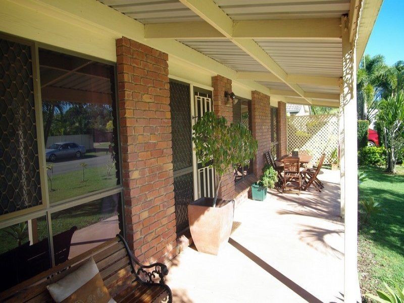 21 Hawaii Crescent, Banksia Beach QLD 4507