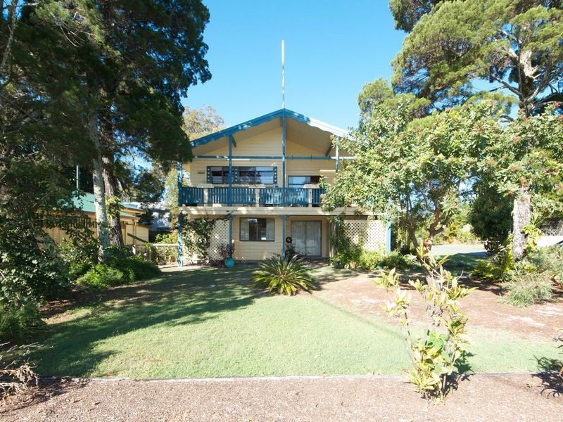 12 Charlotte Avenue, Bongaree QLD 4507