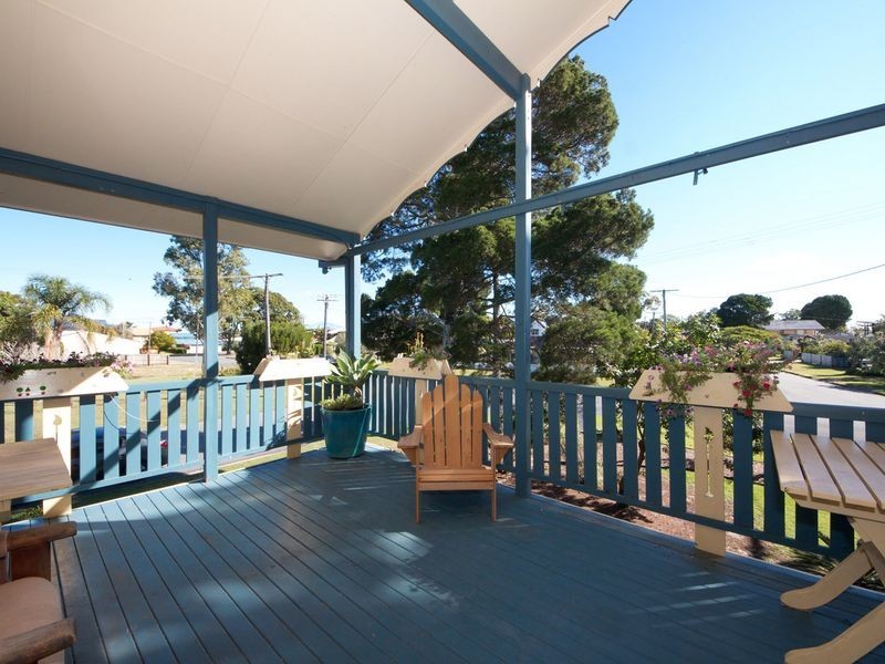 12 Charlotte Avenue, Bongaree QLD 4507