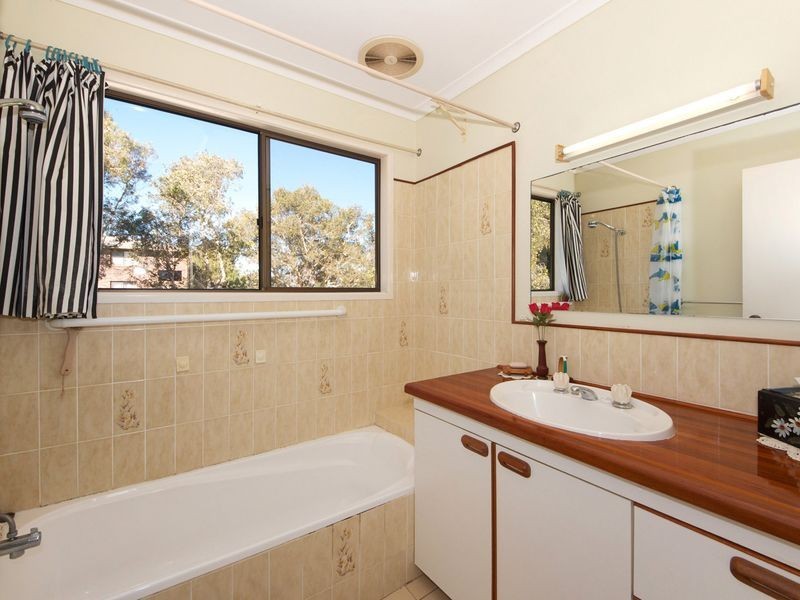 12 Charlotte Avenue, Bongaree QLD 4507