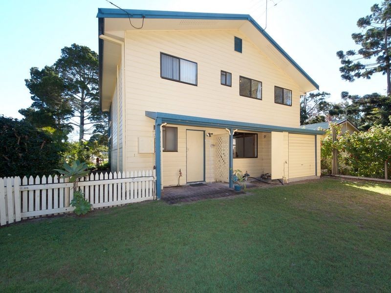 12 Charlotte Avenue, Bongaree QLD 4507