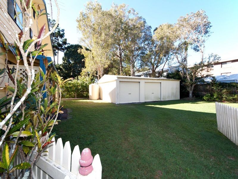 12 Charlotte Avenue, Bongaree QLD 4507