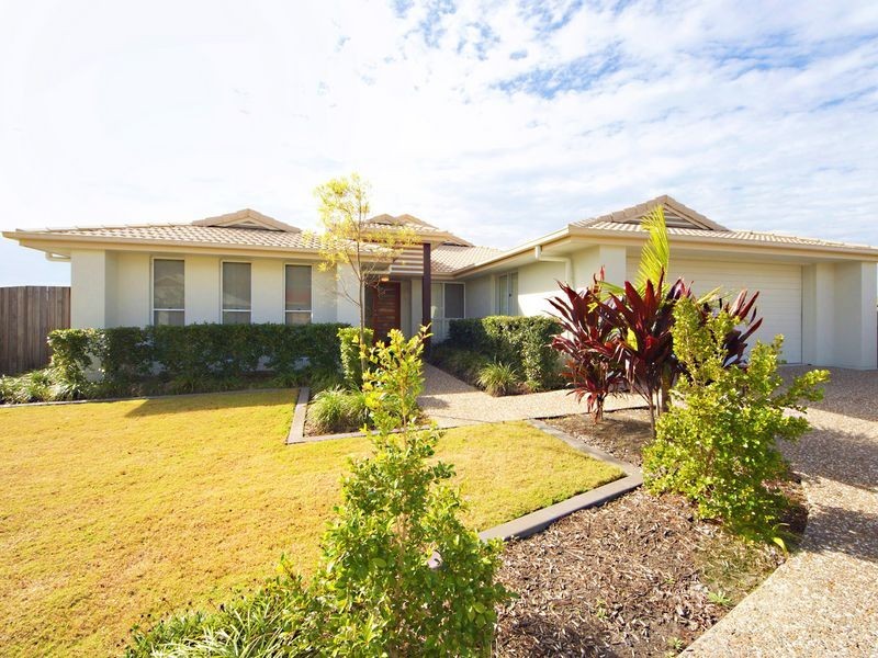 17 Whitehaven Place, Banksia Beach QLD 4507