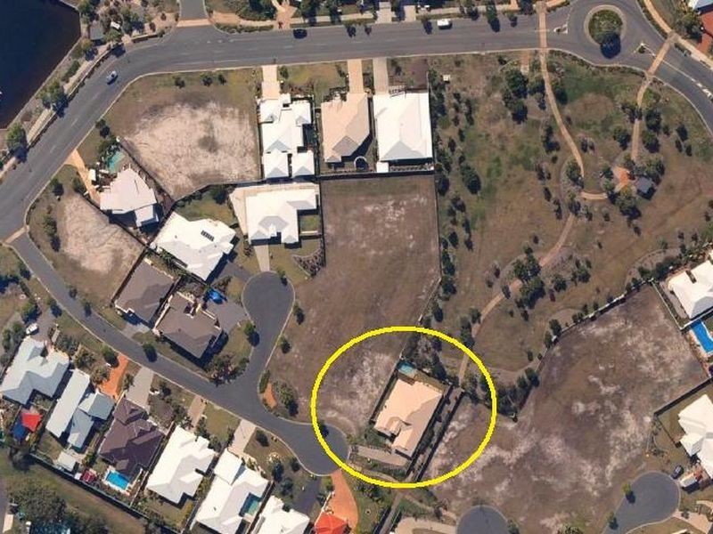 17 Whitehaven Place, Banksia Beach QLD 4507