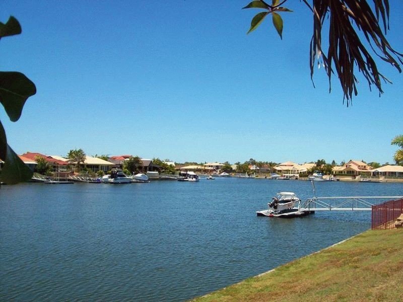 55 Voyagers Drive, Banksia Beach QLD 4507