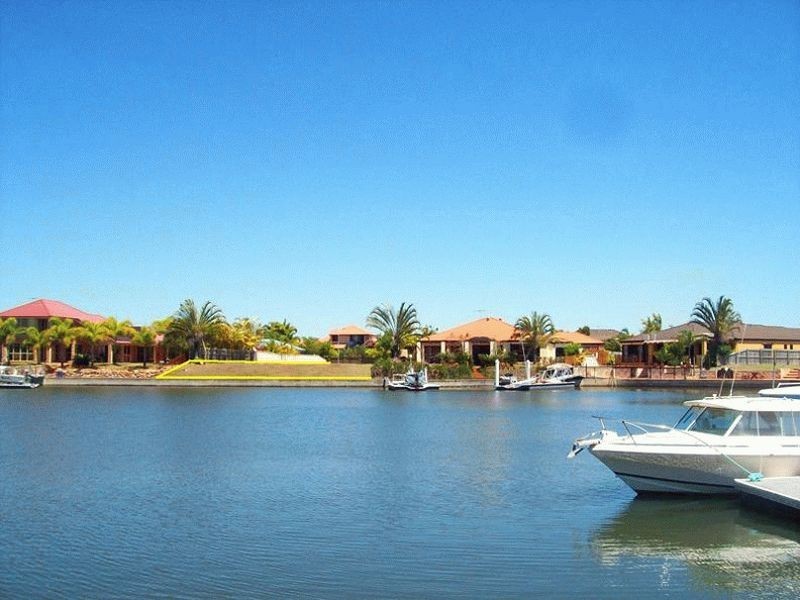 55 Voyagers Drive, Banksia Beach QLD 4507