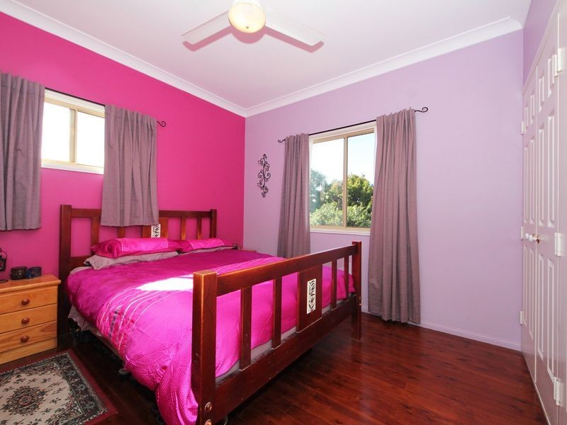 6 Morris Street (2 Taylor Street), Bongaree QLD 4507