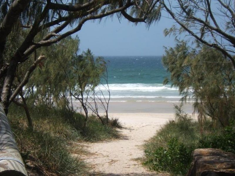 6 Morris Street (2 Taylor Street), Bongaree QLD 4507