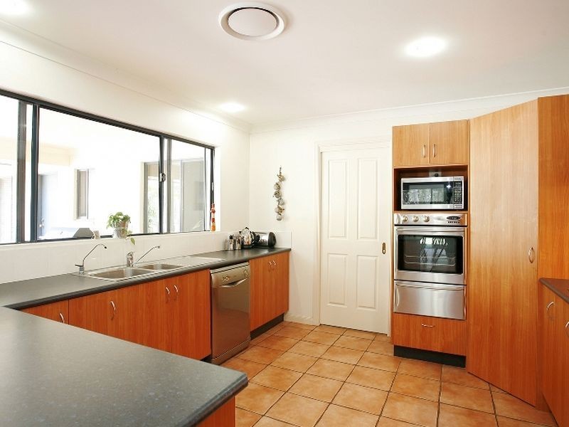 4 Albatross Court, Banksia Beach QLD 4507