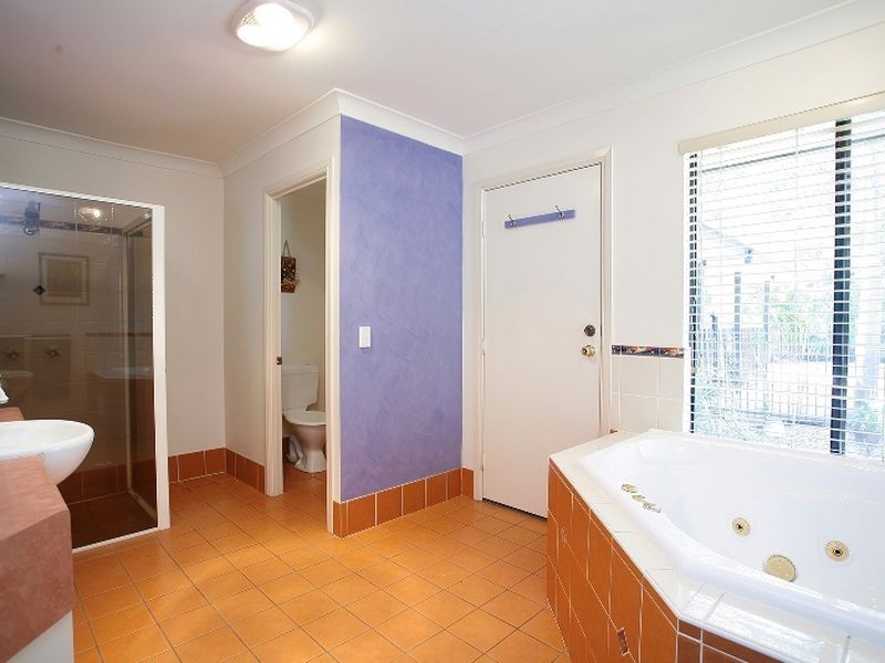 4 Albatross Court, Banksia Beach QLD 4507