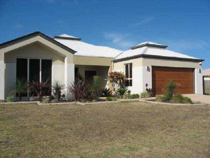 8 Seaeagle Place, Banksia Beach QLD 4507