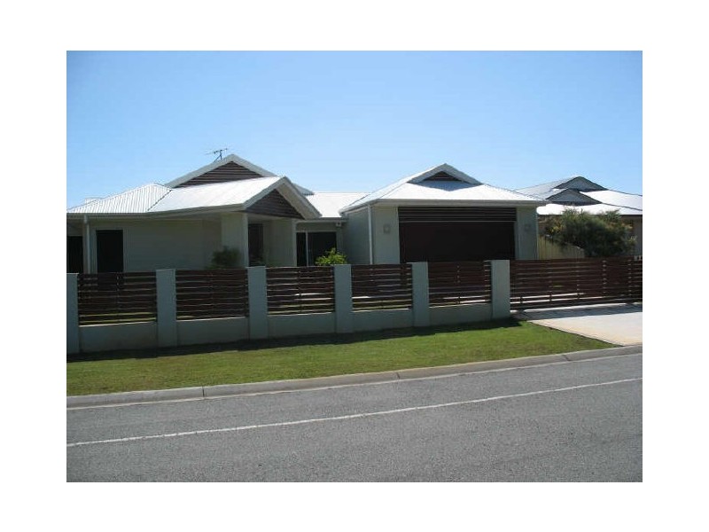 25 Protea Drive, Bongaree QLD 4507