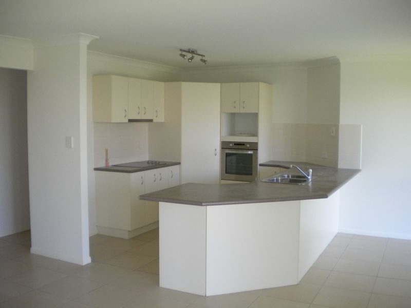 Sandstone Point QLD 4511