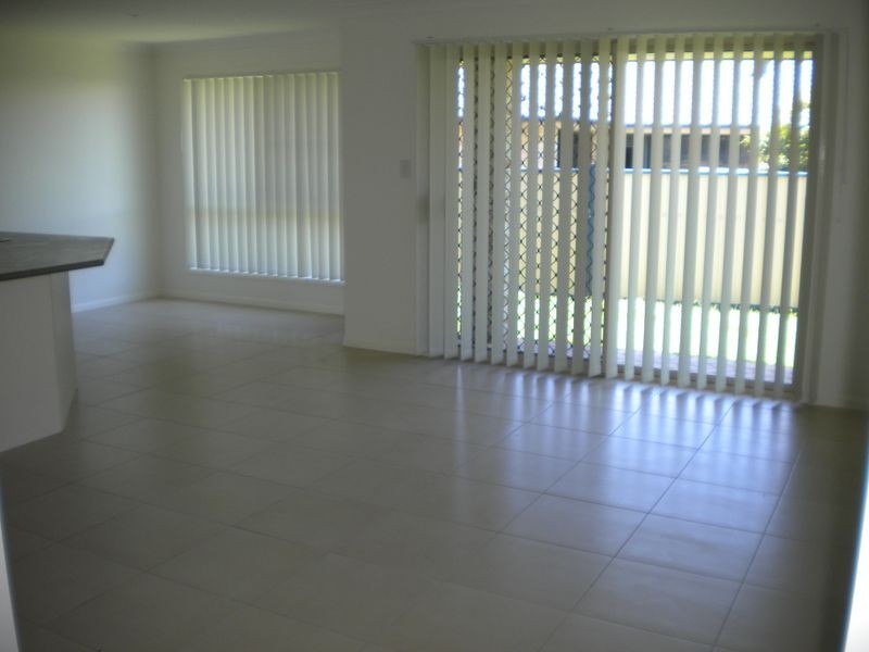 Sandstone Point QLD 4511