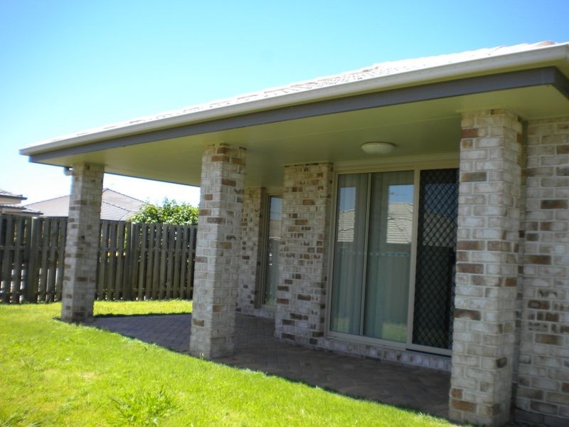 Sandstone Point QLD 4511