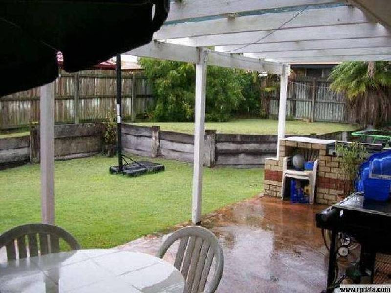 70 Avon Avenue, Banksia Beach QLD 4507