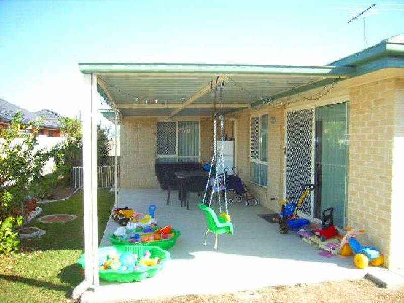 5 Clovelly Place, Sandstone Point QLD 4511