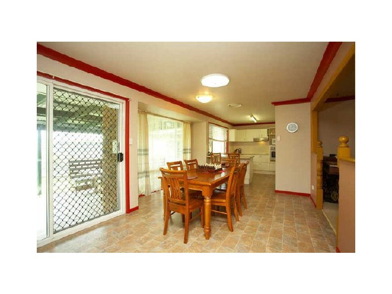 7 Trent Court, Sandstone Point QLD 4511