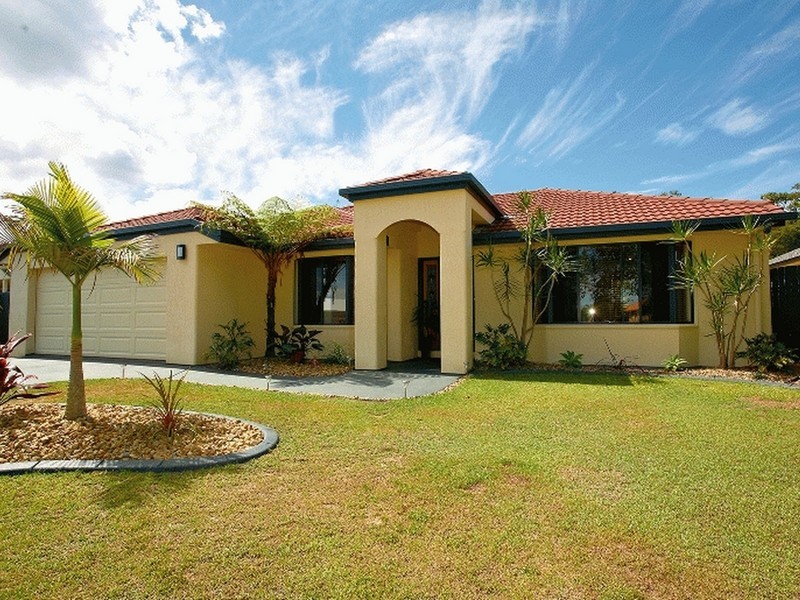 4 Albatross Court, Banksia Beach QLD 4507