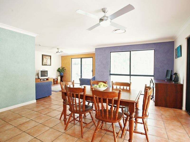 4 Albatross Court, Banksia Beach QLD 4507