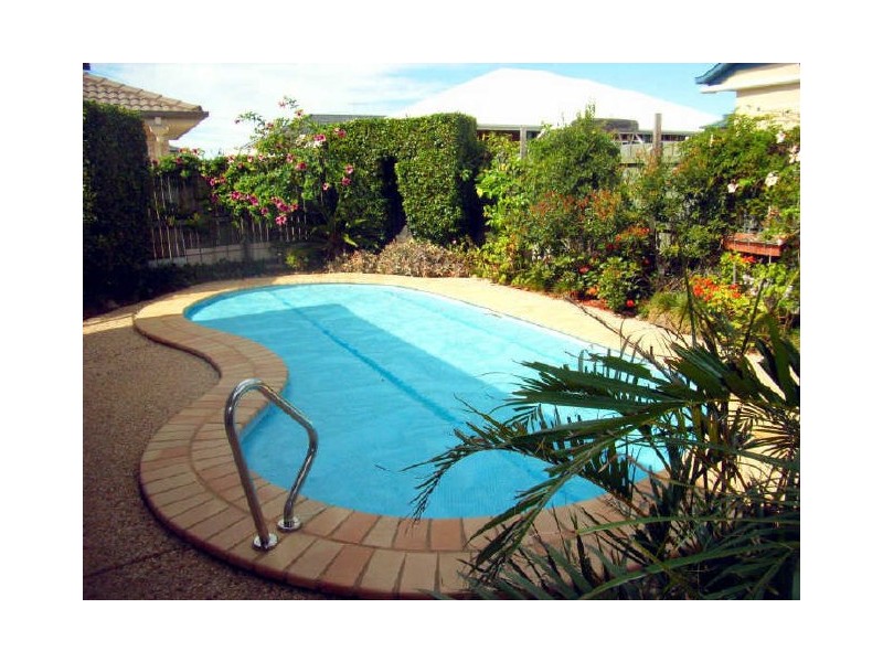 Sandstone Point QLD 4511